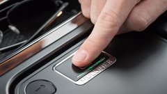 Bentley Bentayga ima sef s čitalnikom prstnih odtisov