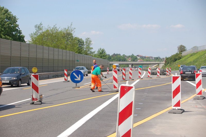 Na cestah so znova inšpektorji, a tokrat na tapeti niso vozniki ... (foto: DARS)