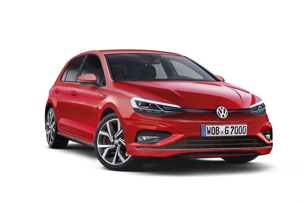 Izšel je novi Avto magazin! Testi: Kia Stinger, Dacia Duster, VW Tiguan Allspace