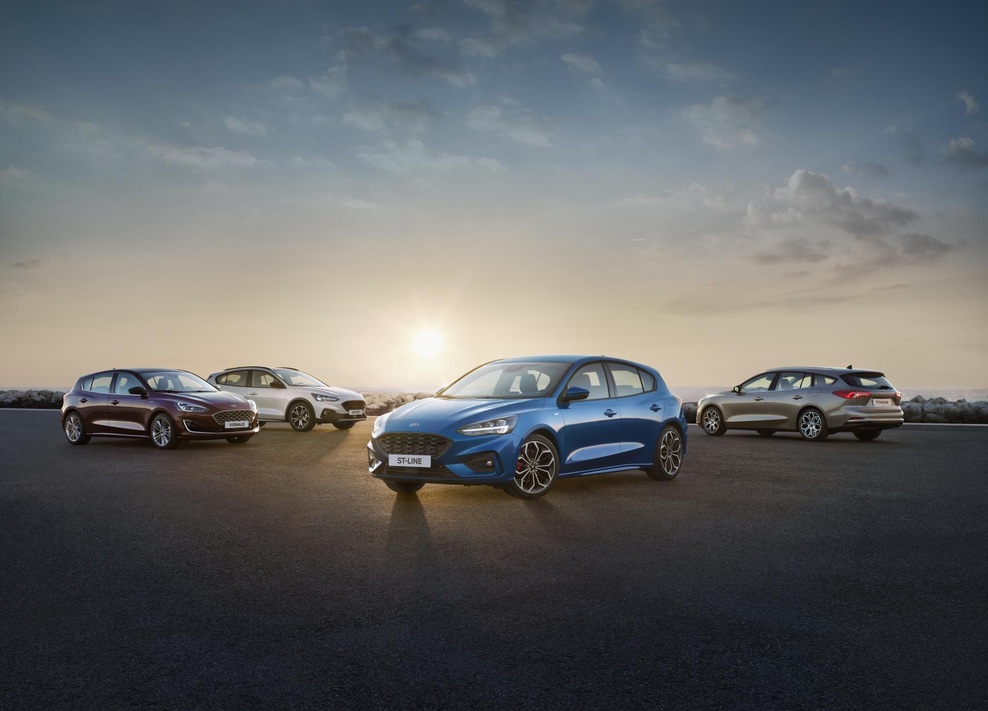 Izšel je novi Avto magazin! Testi: Kia Stinger, Dacia Duster, VW Tiguan Allspace