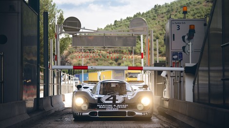 Še en legendarni Porschejev dirkalnik iz Le Mansa našel pot na cesto
