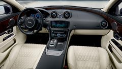 Jaguar XJ praznuje 50. rojstni dan