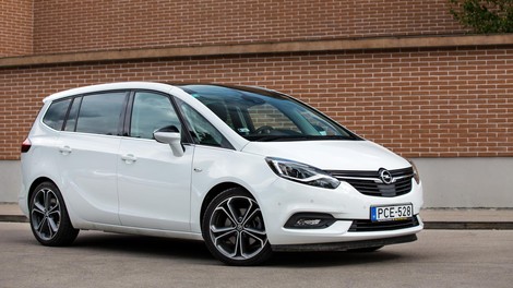 Podaljšani test: Opel Zafira 2.0 TDCI Ecotec Start/Stop Innovation - Oplov prispevek k funkcionalnosti