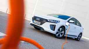Kratki test: Hyundai Ioniq Premium priključni hibrid