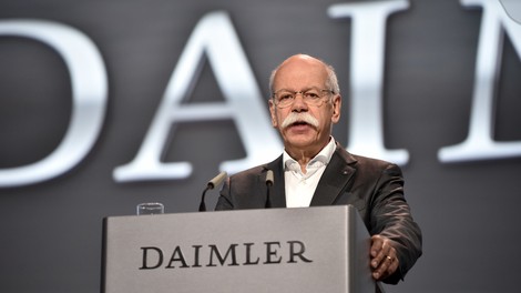 Odločitev je znana: Daimler mora vpoklicati 774.000 vozil, kazni ne bo