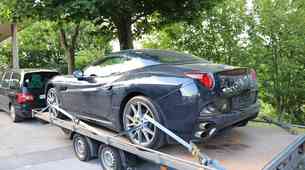 Koprska policija našla ukradenega Ferrarija