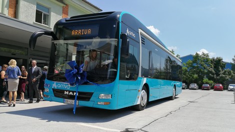 V Slovenijo je zapeljal prvi električni avtobus