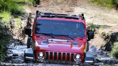 Jeep Wrangler ostaja še naprej pravi terenski bojevnik