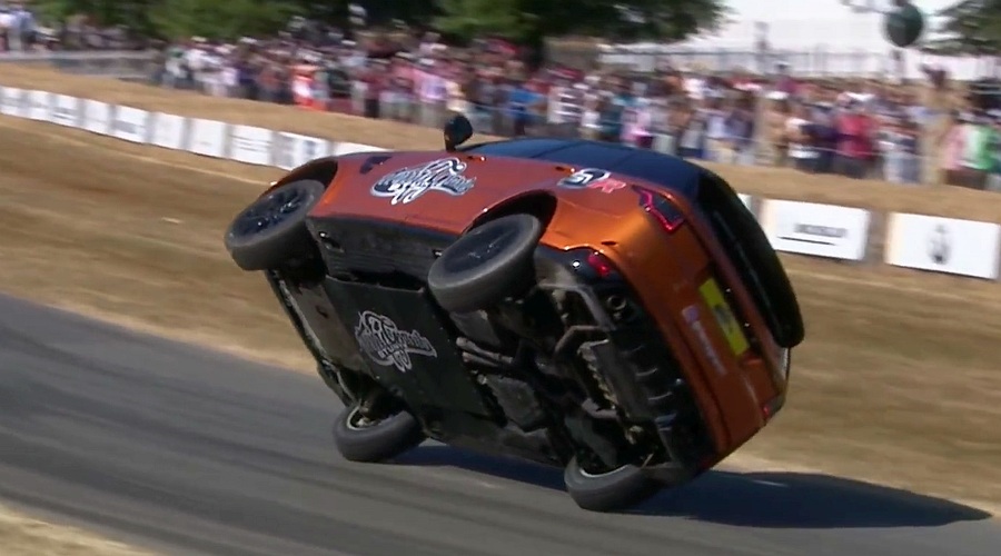 Klanec v Goodwoodu je bil premagan tudi po dveh kolesih (foto: Goodwood Festival of Speed)