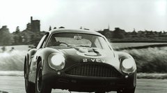 Aston Martin DB4 praznuje 60 let