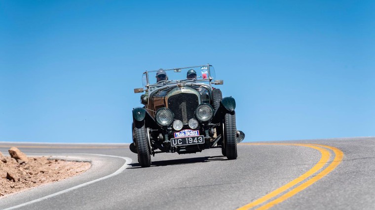 Epsko potovanje od Atlantskega do Tihega oceana z devet desetletij starim Bentleyjem (foto: Newspress)