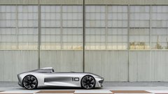 Infiniti Prototype 10 združuje podobo klasičnega spyderja in tehnologijo elektromotorjev