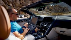 BMW serije 8 kabriolet se dobro znajde v Dolini smrti
