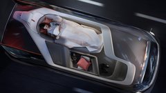 Volvo z avtonomnim avtomobilom poskuša letalskim družbam speljati potnike
