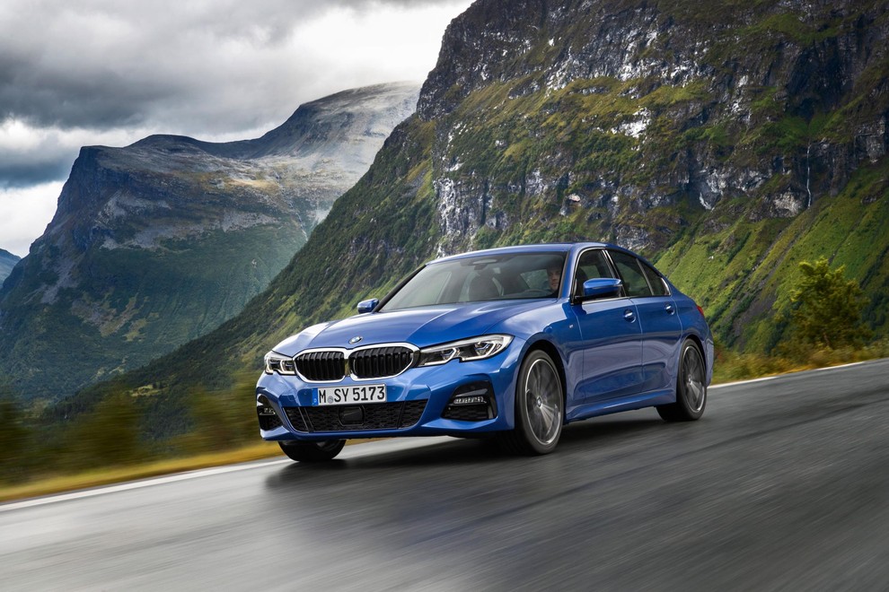 Pariz 2018: BMW-jeva serija 3 vstopa v sedmo generacijo