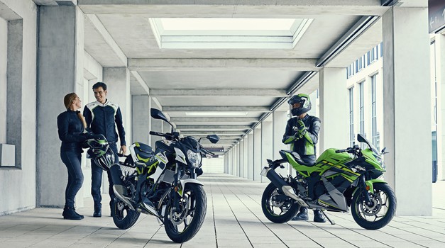 Kawasaki mulce postavlja pred najtežjo odločitev: Ninja 125 ali Z125? (foto: Kawasaki)
