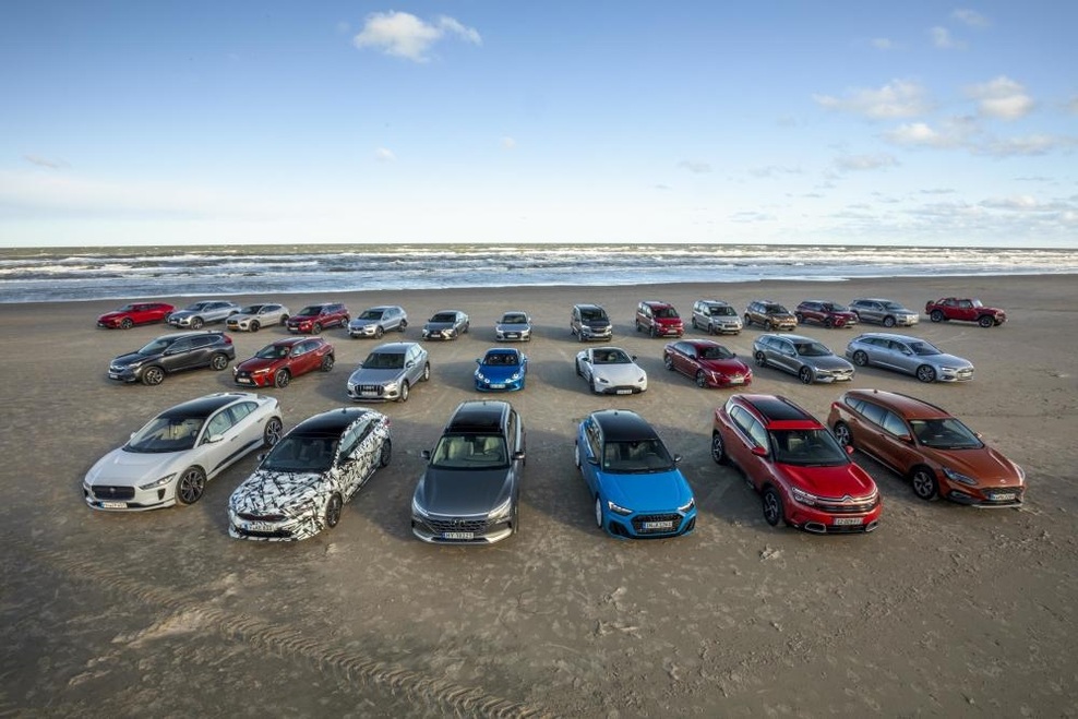 Izšel je novi Avto magazin! Testi: Audi A6, Lexus LS, Ford Mustang Convertible, Volkswagen Golf GTI