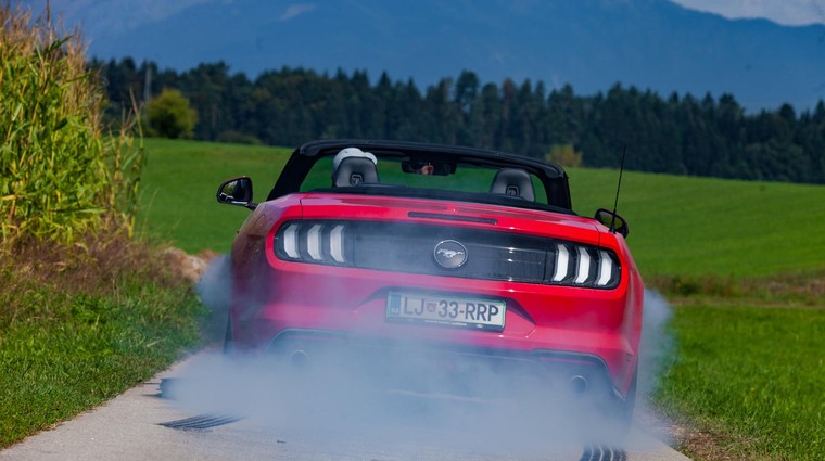 Kratki test: Ford Mustang Convertible 2.3l EcoBoost (foto: Saša Kapetanovič)