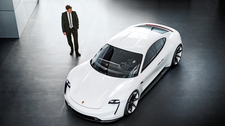 V naslednjem desetletju bodo skoraj vsi Porscheji elektrificirani (foto: Porsche)