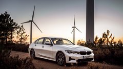 Nova BMW-jeva priključnohibridna trojka je postala še bolj ekološka