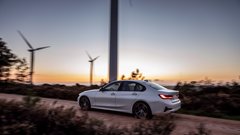 Nova BMW-jeva priključnohibridna trojka je postala še bolj ekološka