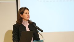 mag. Alenka Bratušek, ministrica za infrastrukturo