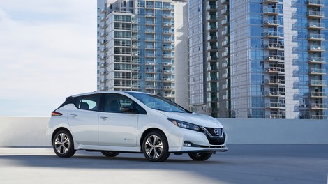 Nissan Leaf je dobil zmogljivejšo baterijo in več moči