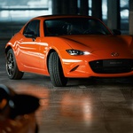 Oranžna Mazda MX-5 za 30. obletnico najbolje prodajanega roadsterja (foto: Mazda)