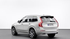 Priključni hibridi zdaj na voljo v vseh vozilih znamke Volvo
