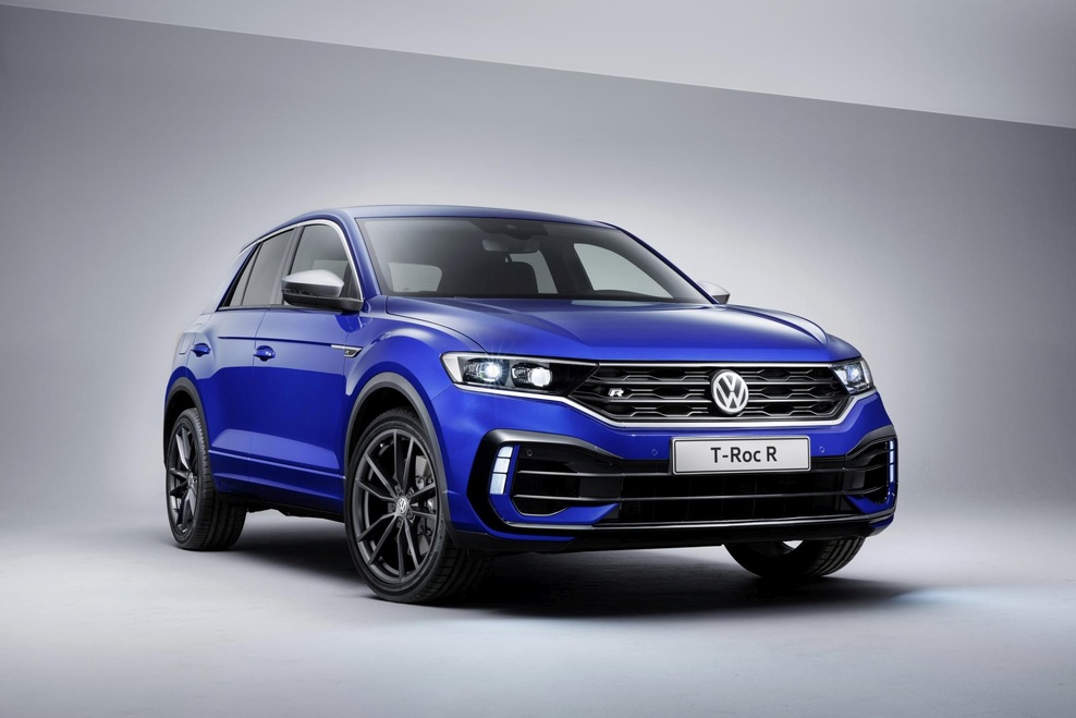 Izšel je novi Avto magazin! Testi: Peugeot 508, Mitsubishi Outlander PHEV, Audi A1 Sportback, Citroen C5 Aircross