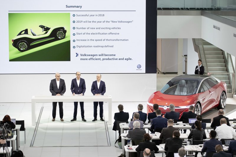 Volkswagen bo še pospešil prehod v novo obdobje, tudi na račun zmanjševanja delovnih mest (foto: Volkswagen)