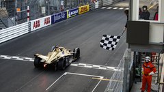 Formula E: Monaška ruleta prvič naklonjena Jean-Ericu Vergnu