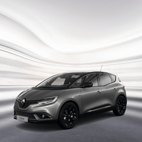 Renault bo 'počrnil' oba Scenica