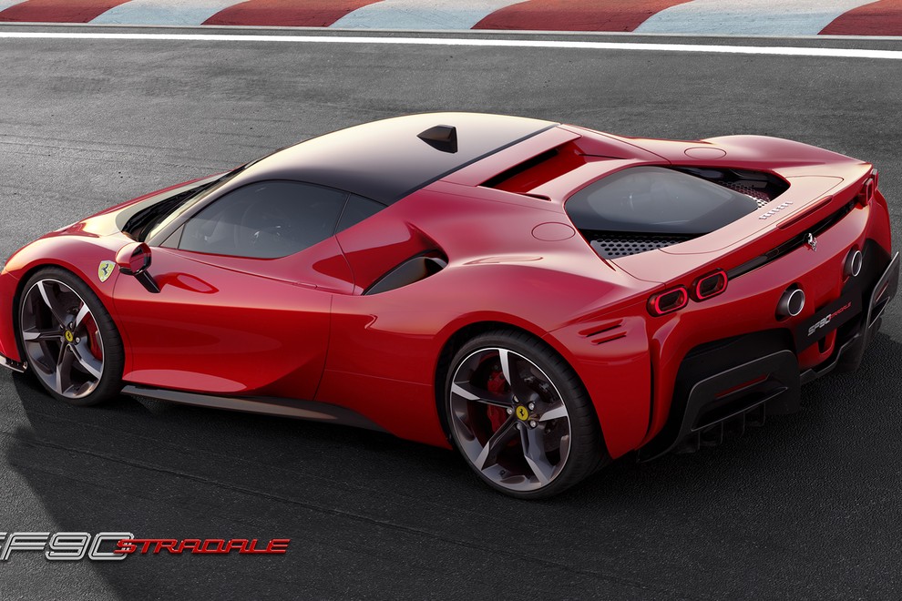 Ferrari je začel čas šteti na novo: tu je prvi priključni hibrid, Ferrari SF90 Stradale