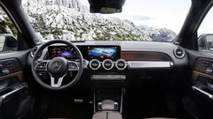 Svetovna premiera: Mercedes-Benz GLB je križanec s terenskimi zmogljivostmi