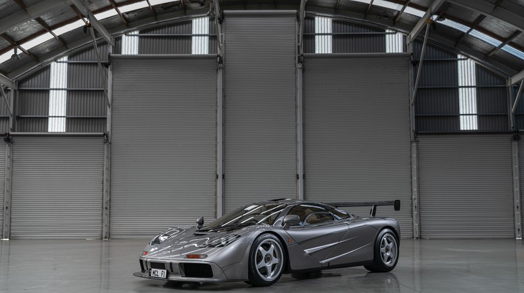Na dražbo v Monterey prihaja eden najbolj zaželenih McLarnov F1 (foto: RM Sotheby's)