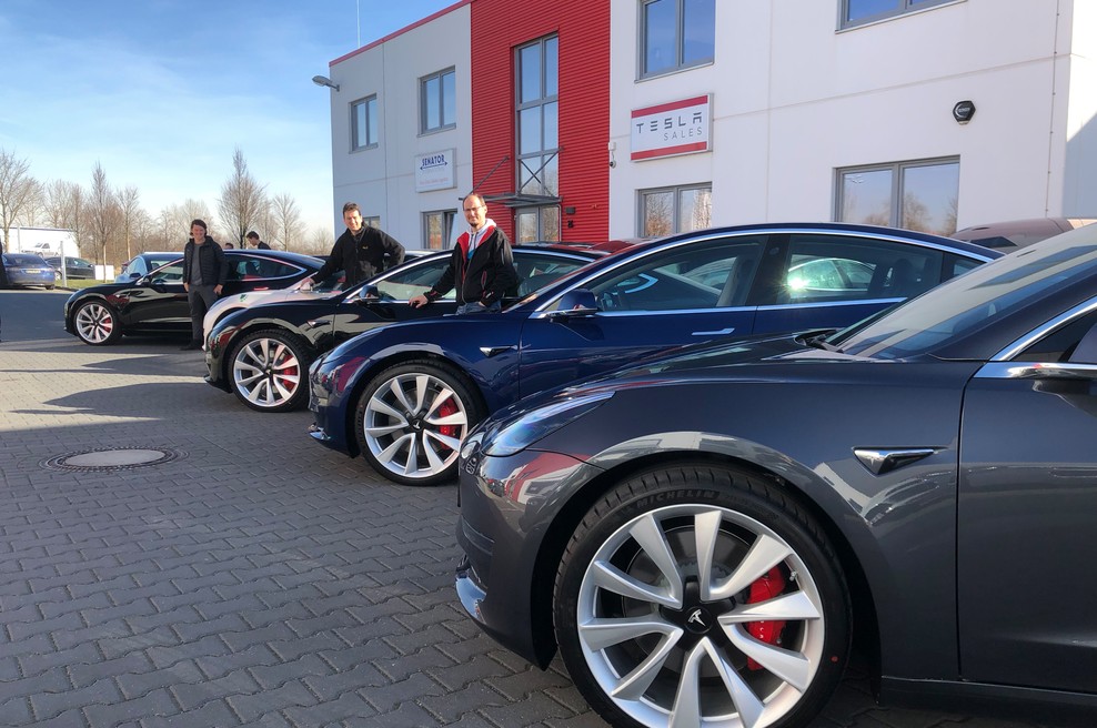 Nove težave podjetja Tesla: Nextmove ne bo zaključil od milijonskega posla (foto: Tesla)