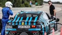 Porsche Taycan opravil še zadnji veliki preizkus pred razkritjem