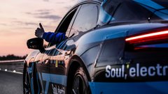 Porsche Taycan opravil še zadnji veliki preizkus pred razkritjem
