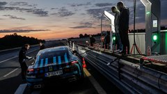Porsche Taycan opravil še zadnji veliki preizkus pred razkritjem