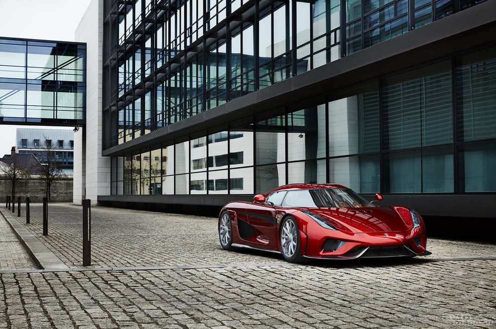 Koenigsegg  izboljšal lasten rekord za kar dve sekundi (video) (foto: Koenigsegg)
