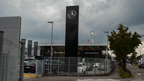 Slovenski uvoznik vozil Mercedes-Benz kmalu v švicarske roke?