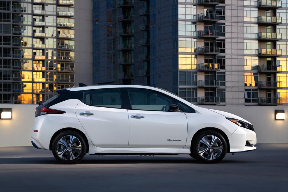Nissanov Leaf je med pionirji elektromobilnosti, toda zdaj spada med najstarejše modele.