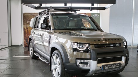 Novo v Sloveniji: Land Rover Defender