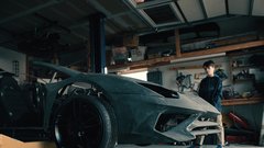 Video: Kako je Lamborghini ameriški družini pripravil najboljše božično presenečenje