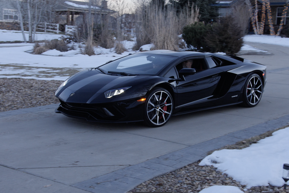 Video: Kako je Lamborghini ameriški družini pripravil najboljše božično presenečenje
