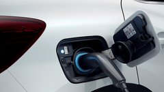 (Priključno)hibridna Clio in Captur prinašata tehnologijo iz Formule 1