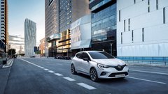 (Priključno)hibridna Clio in Captur prinašata tehnologijo iz Formule 1