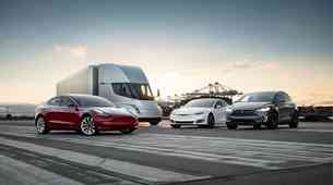 Bo Tesla morala vpoklicati VSE avtomobile, izdelane po letu 2013?