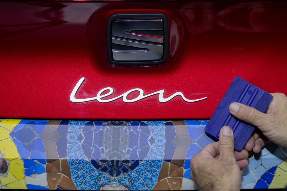 Video: Kako so zakrili novega Seat Leona